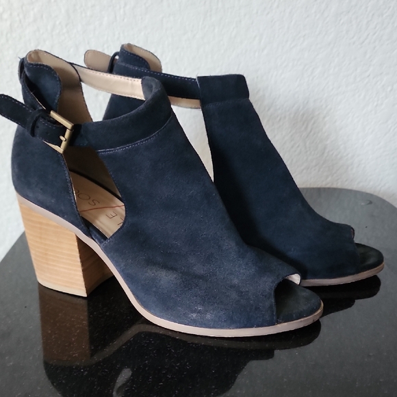 Sole Society Navy Block Heel Sandals - Picture 1 of 1